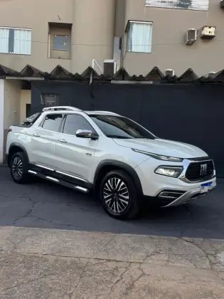 FIAT TORO 2.2 TURBO DIESEL RANCH 4WD AT9