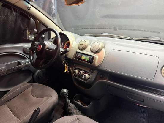 FIAT-UNO-1.0 WAY 8V FLEX 4P MANUAL FIAT-UNO-2011