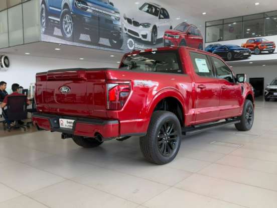 FORD-F-150-5.0 V8 GASOLINA CD LARIAT FX4 AUTOMÁTICO FORD-F-150-2024