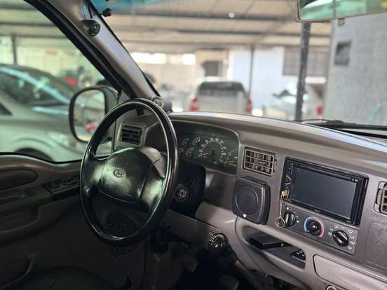 FORD-F-250-4.2 XLT 4X2 CS TURBO DIESEL 2P MANUAL FORD-F-250-2002