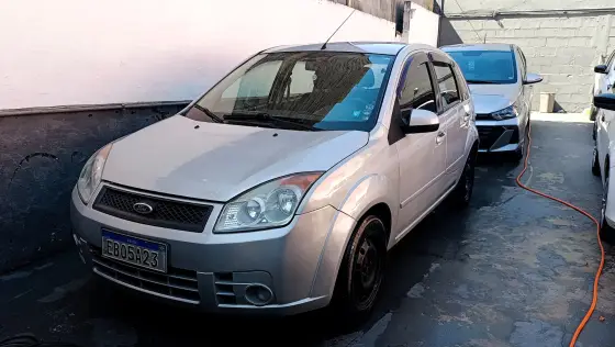 FORD FIESTA 1.0 MPI HATCH 8V FLEX 4P MANUAL FORD FIESTA 1.0 MPI HATCH 8V FLEX 4P MANUAL