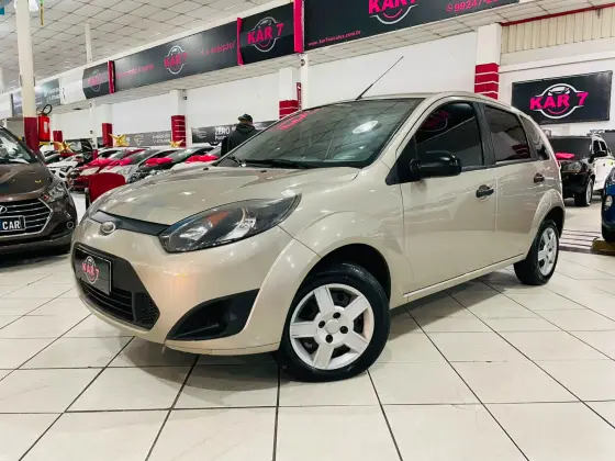 FORD FIESTA 1.0 ROCAM HATCH 8V FLEX 4P MANUAL FORD FIESTA 1.0 ROCAM HATCH 8V FLEX 4P MANUAL