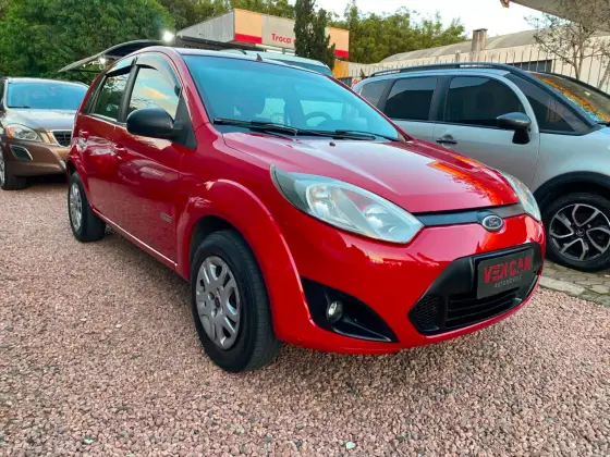 FORD FIESTA 1.6 ROCAM HATCH 8V FLEX 4P MANUAL