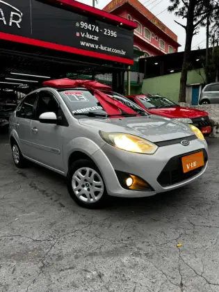 FORD FIESTA 1.6 ROCAM SEDAN 8V FLEX 4P MANUAL FORD FIESTA 1.6 ROCAM SEDAN 8V FLEX 4P MANUAL