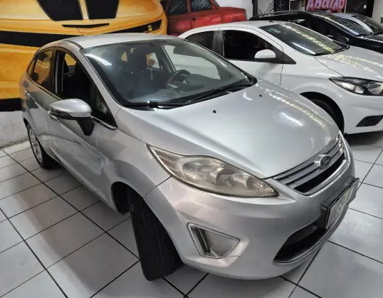 FORD FIESTA 1.6 SE SEDAN 16V FLEX 4P MANUAL