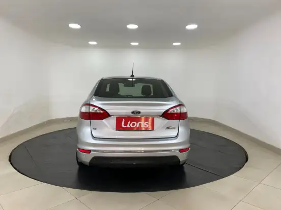 FORD-FIESTA-1.6 SE SEDAN 16V FLEX 4P POWERSHIFT FORD-FIESTA-2016