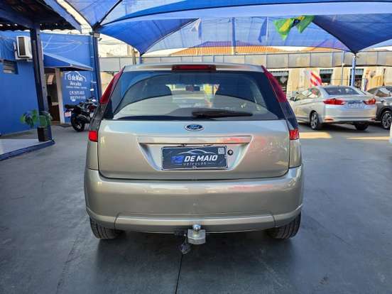 FORD-FIESTA-2012