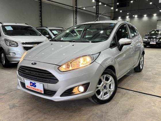 FORD FIESTA 1.6 SE HATCH 16V FLEX 4P POWERSHIFT