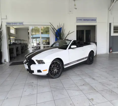 FORD MUSTANG 3.7 V6 GASOLINA CONVERSÍVEL AUTOMÁTICO FORD MUSTANG 3.7 V6 GASOLINA CONVERSÍVEL AUTOMÁTICO