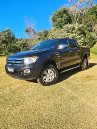 FORD RANGER 3.2 XLS 4X4 CD 20V DIESEL 4P AUTOMÁTICO FORD RANGER 3.2 XLS 4X4 CD 20V DIESEL 4P AUTOMÁTICO