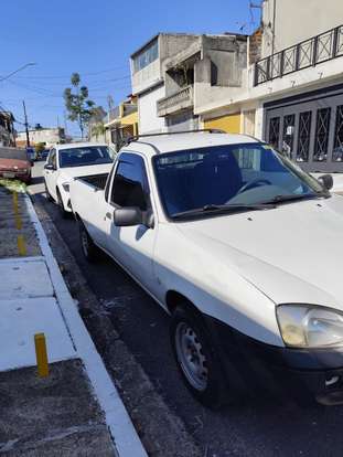 FORD-COURIER-2012