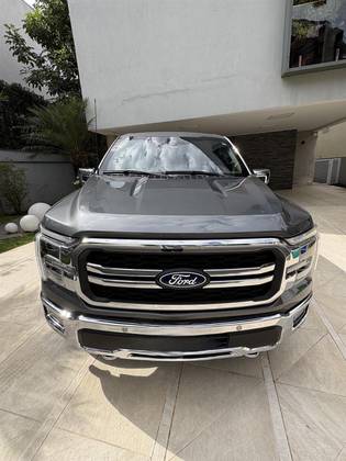 FORD F-150 5.0 V8 GASOLINA CD LARIAT FX4 AUTOMÁTICO