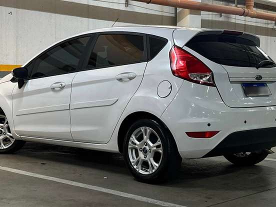 FORD-FIESTA-1.5 SE HATCH 16V FLEX 4P MANUAL FORD-FIESTA-2014