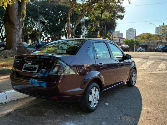 FORD-FIESTA-2011