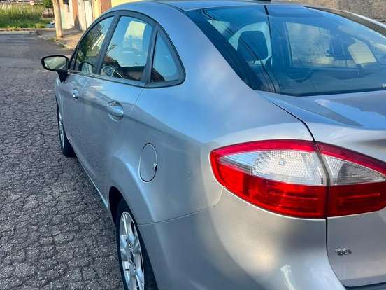 FORD-FIESTA-1.6 SE SEDAN 16V FLEX 4P MANUAL FORD-FIESTA-2015