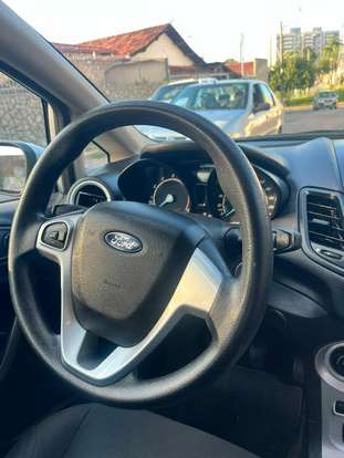 FORD-FIESTA-2015
