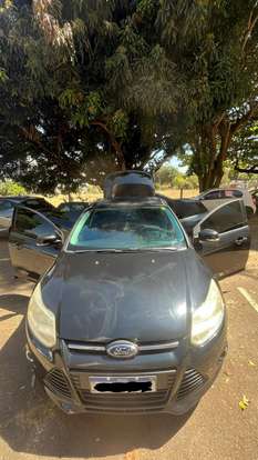 FORD-FOCUS-2013