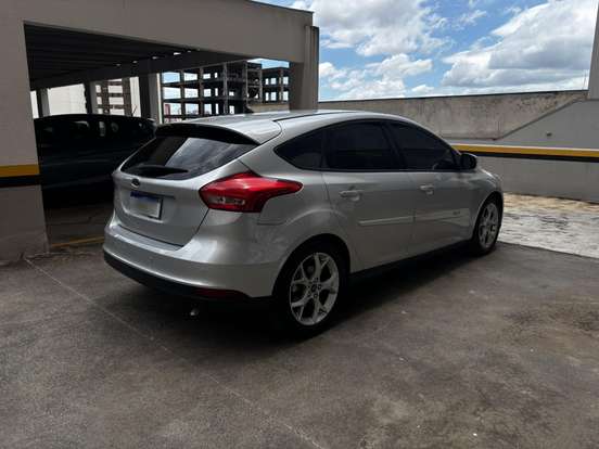 FORD-FOCUS-2015