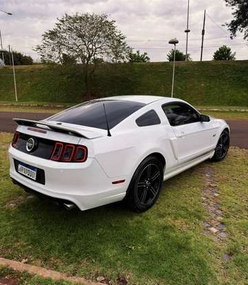 FORD-MUSTANG-2014