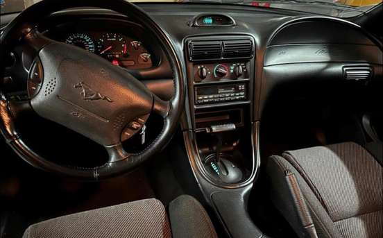 FORD-MUSTANG-1994