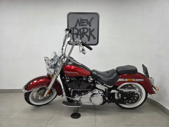 HARLEY-DAVIDSON SOFTAIL DELUXE 