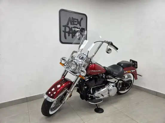 HARLEY-DAVIDSON-SOFTAIL DELUXE-2018