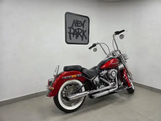 HARLEY-DAVIDSON-SOFTAIL DELUXE-2018