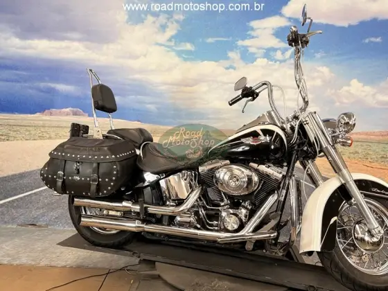 HARLEY-DAVIDSON SOFTAIL DELUXE 