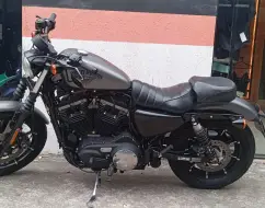 HARLEY-DAVIDSON SPORTSTER IRON 883 HARLEY-DAVIDSON SPORTSTER IRON 883