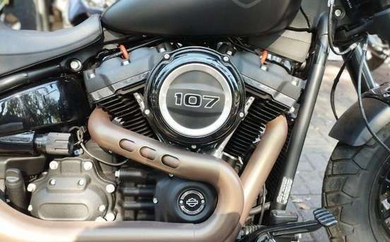 HARLEY-DAVIDSON-DYNA FAT BOB-2019