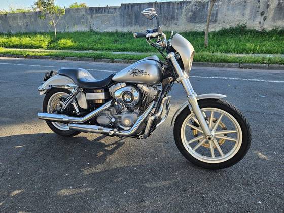 HARLEY-DAVIDSON DYNA SUPER GLIDE 
