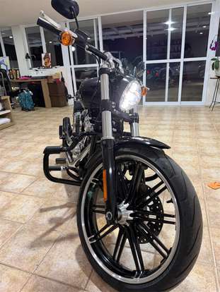 HARLEY-DAVIDSON-SOFTAIL BREAKOUT 114-2022