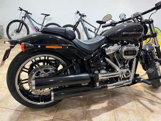 HARLEY-DAVIDSON-SOFTAIL BREAKOUT 114-2022