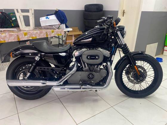 HARLEY-DAVIDSON SPORTSTER 1200 XL NIGHTSTER 