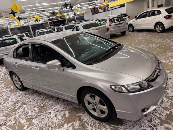 HONDA CIVIC 1.8 LXS 16V GASOLINA 4P MANUAL