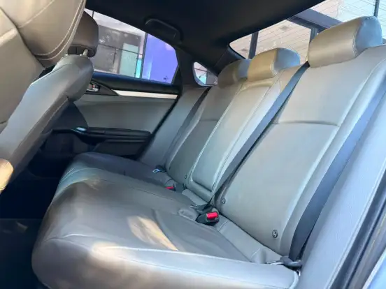 HONDA-CIVIC-2021