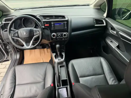 HONDA-FIT-2015