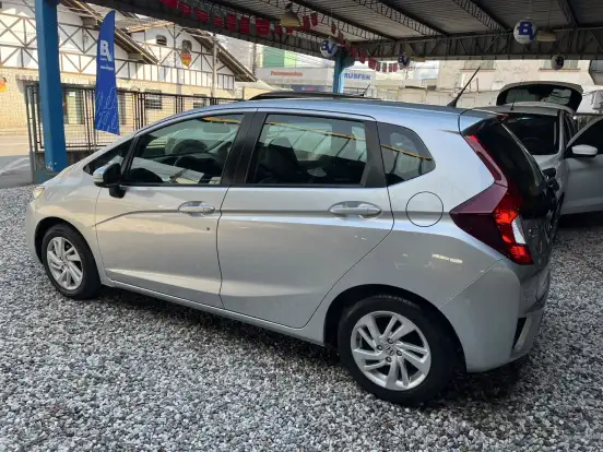 HONDA-FIT-2015