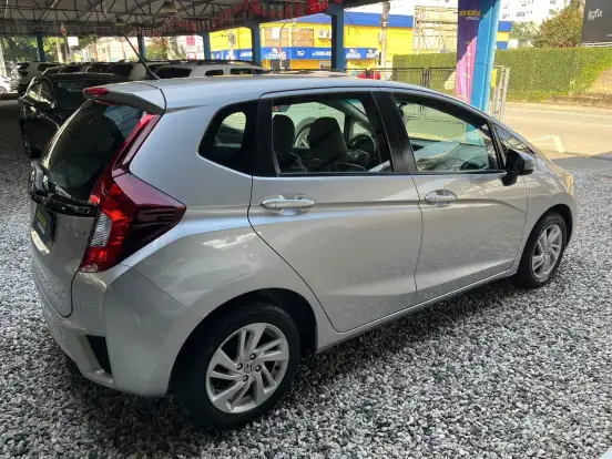 HONDA-FIT-2015