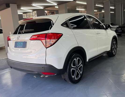 HONDA-HR-V-2015
