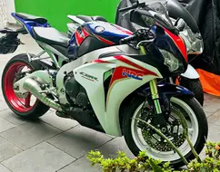 HONDA CBR 1000RR FIREBLADE HONDA CBR 1000RR FIREBLADE