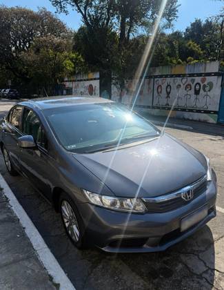 HONDA CIVIC 1.8 LXS 16V FLEX 4P AUTOMÁTICO