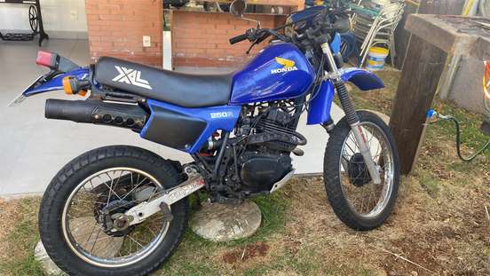 HONDA-XL 250R-1983