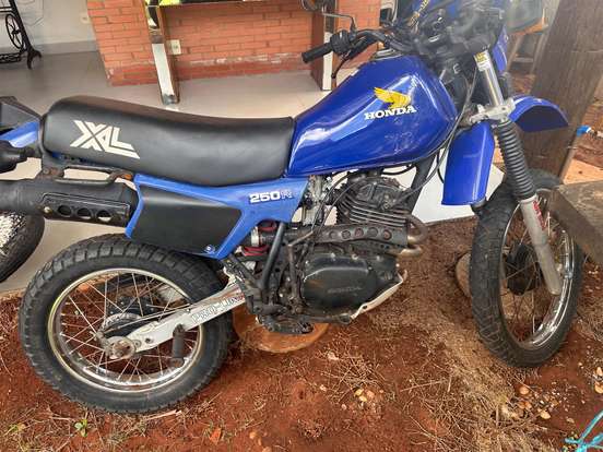 HONDA-XL 250R-1983