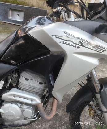 HONDA-XRE 300-2017