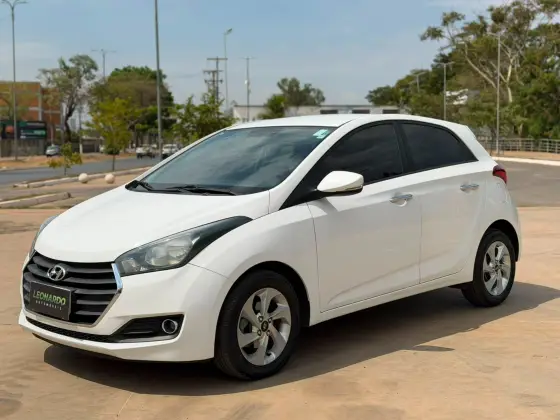 HYUNDAI HB20 1.6 COMFORT PLUS 16V FLEX 4P AUTOMÁTICO