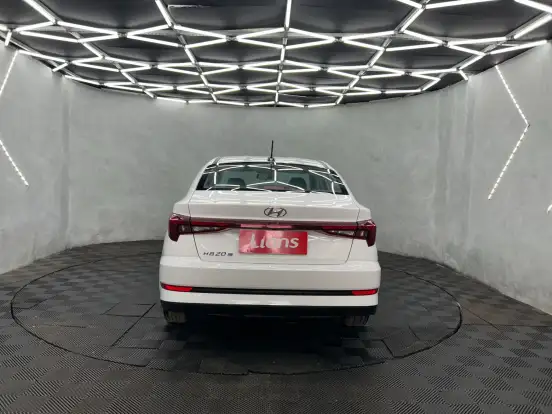 HYUNDAI-HB20S-2025