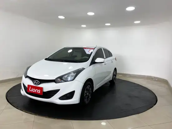 HYUNDAI-HB20S-2015