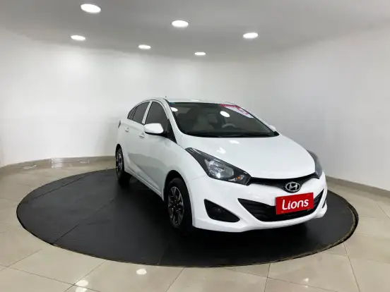 HYUNDAI-HB20S-2015