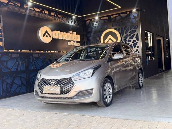 HYUNDAI HB20S 1.6 COMFORT PLUS 16V FLEX 4P AUTOMÁTICO